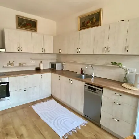 Апартаменты Katarina