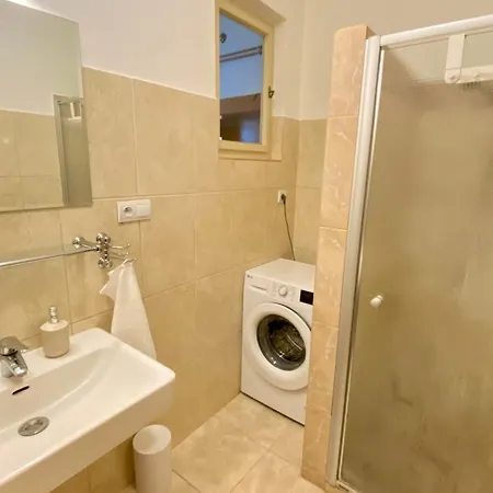 Katarina Зволен